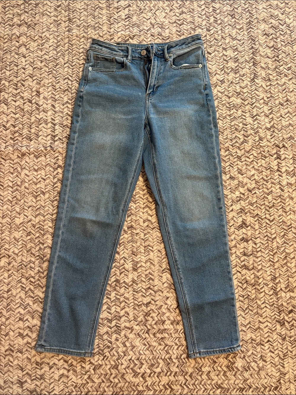 American Eagle Mom Jean